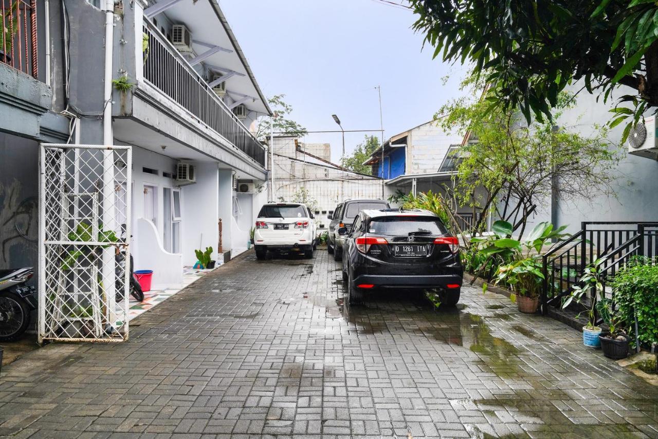 Oyo 91561 Gandhi Hotel Bandung Exterior foto